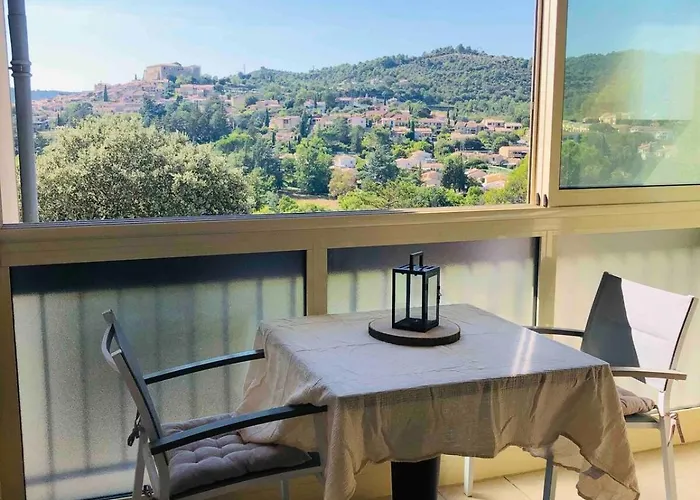 Grand Proche Cure&village